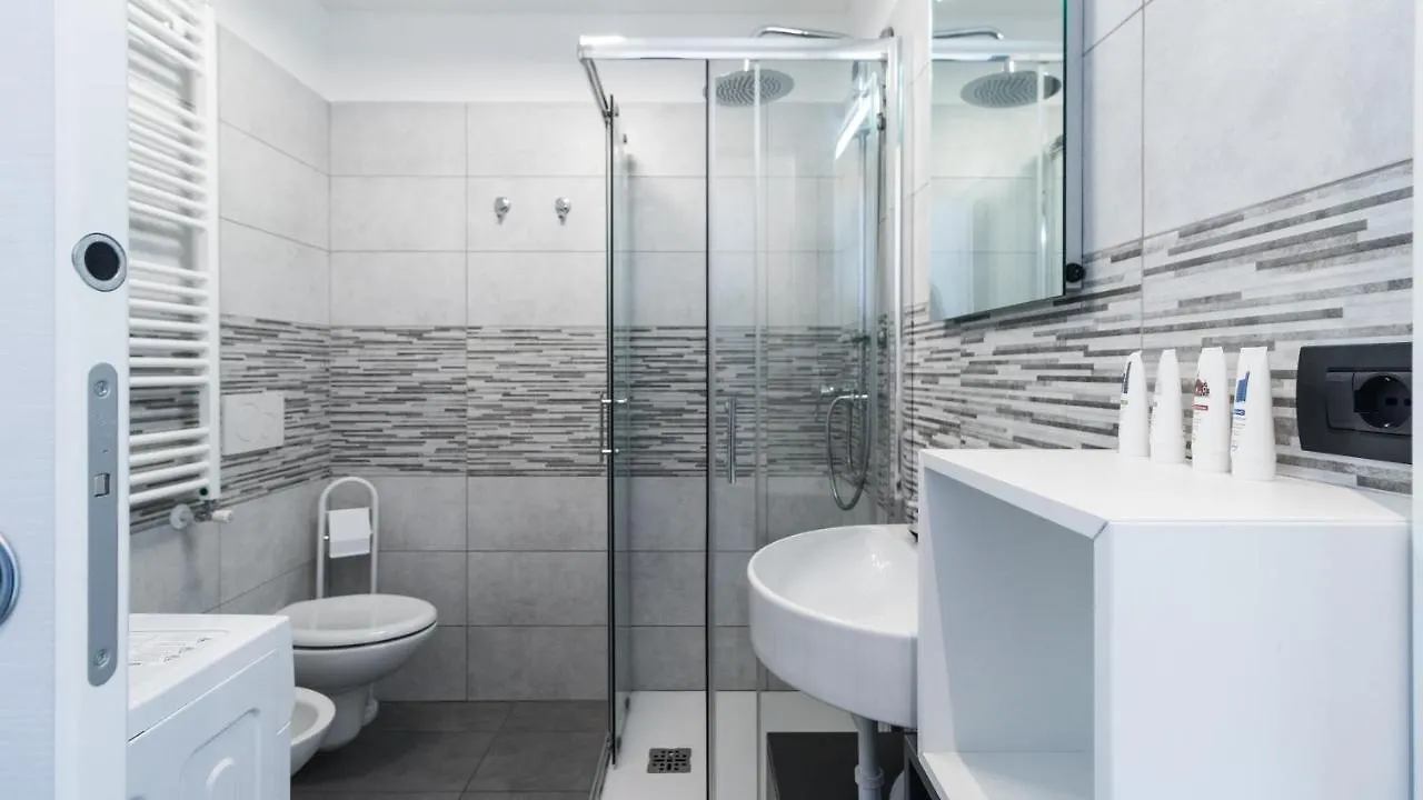 Daire Italianway - Regina Giovanna 22 Milano İtalya